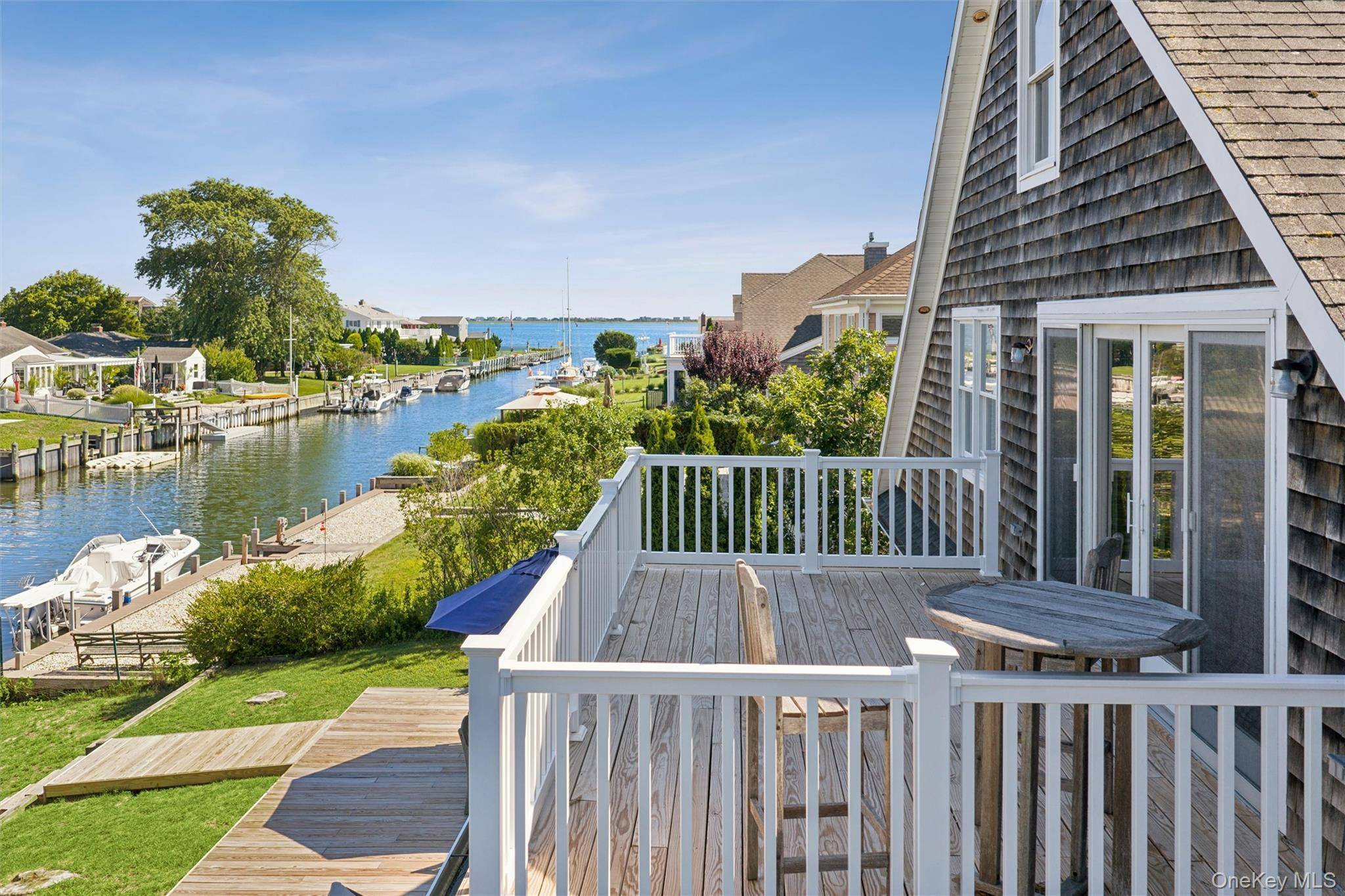 23 Whiting RD, East Quogue, NY 11942