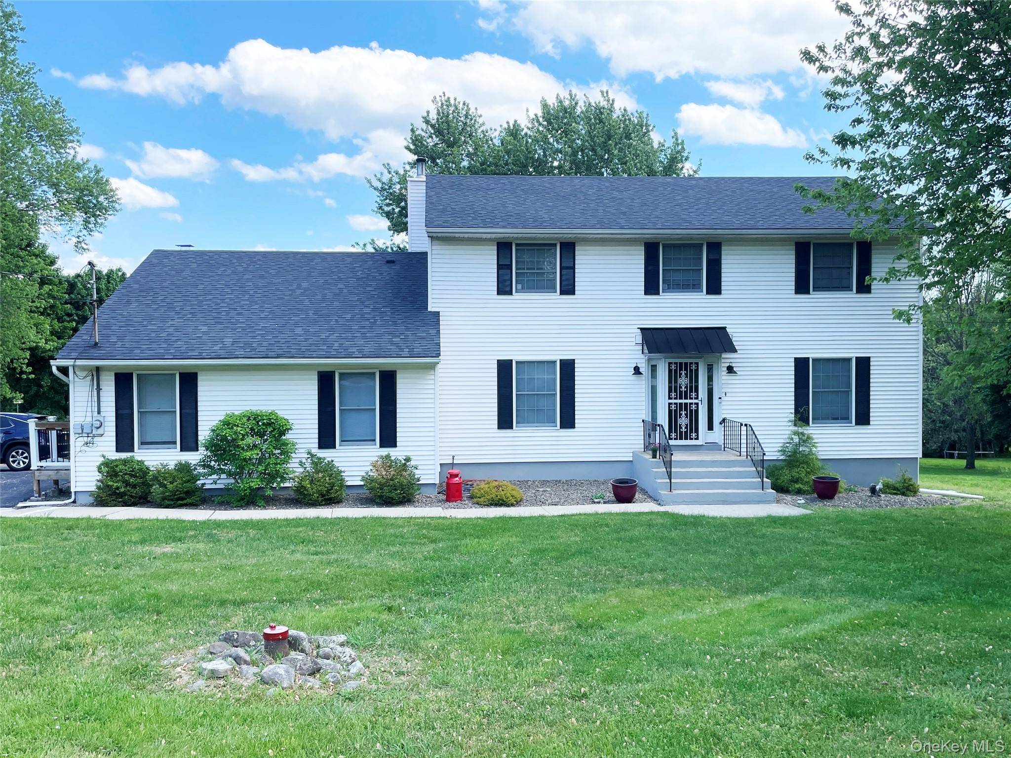 20 Day RD, Campbell Hall, NY 10916