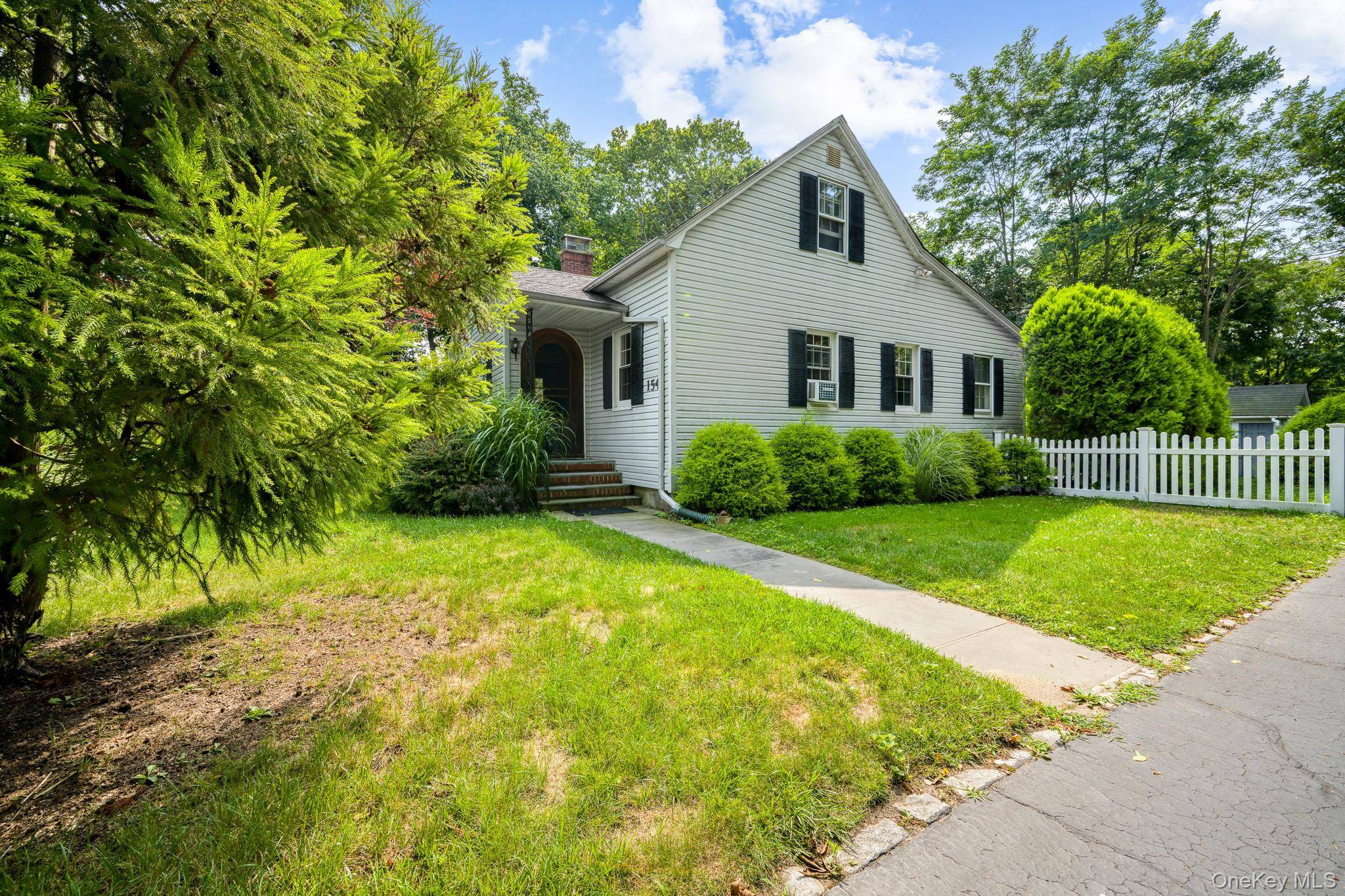 154 Cedar RD, Mastic Beach, NY 11951