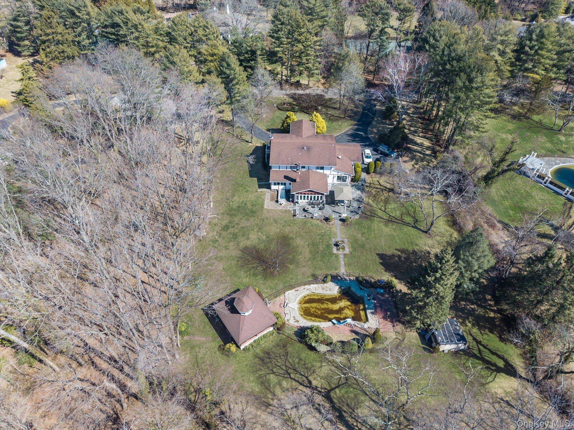 Address not disclosed, Glen Head, NY 11545