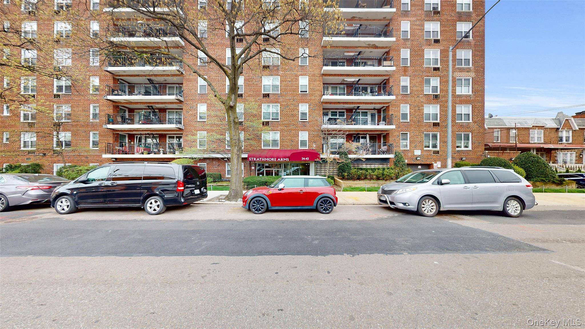 34-43 60 ST #2B, Woodside, NY 11377