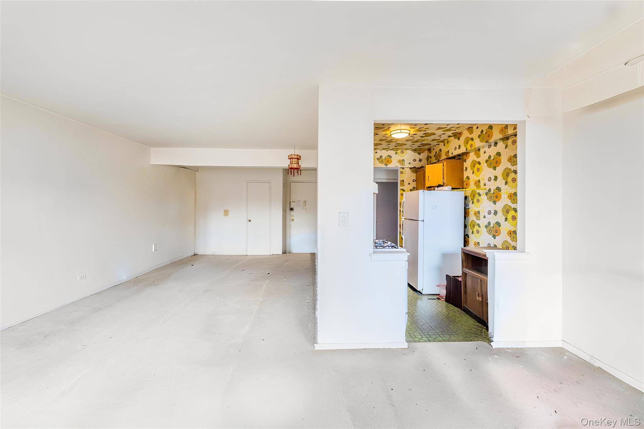 14033 34th ave #5C, Flushing, NY 11354