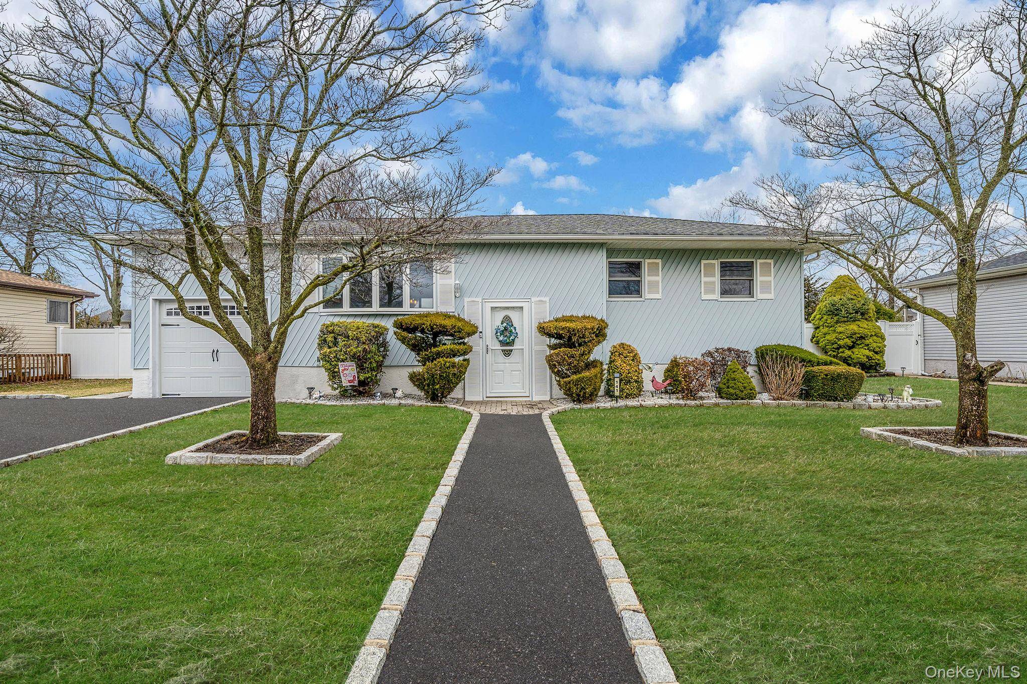 141 Conerty ST, Brentwood, NY 11717