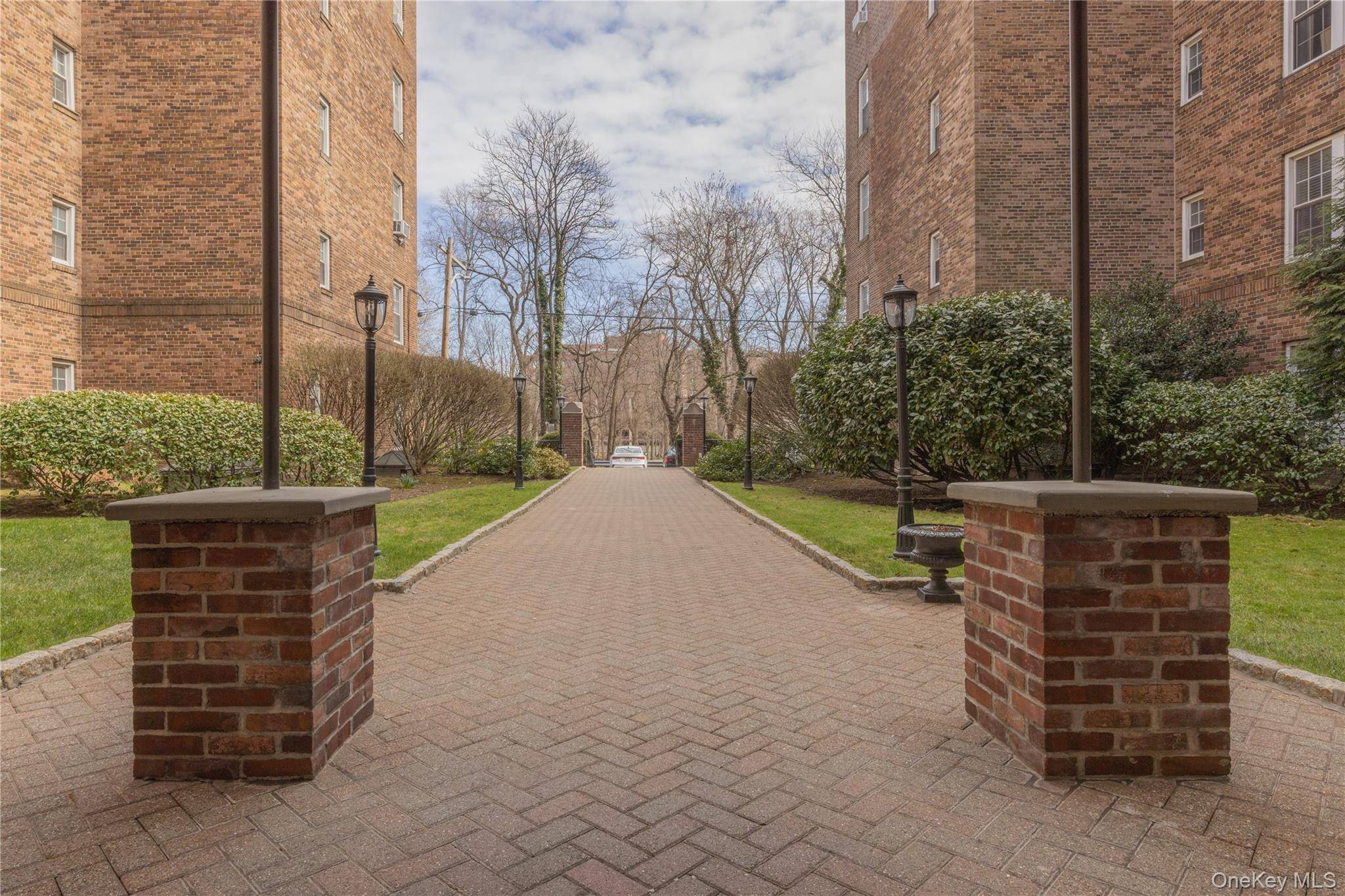 25 Parkview AVE #2K, Bronxville, NY 10708