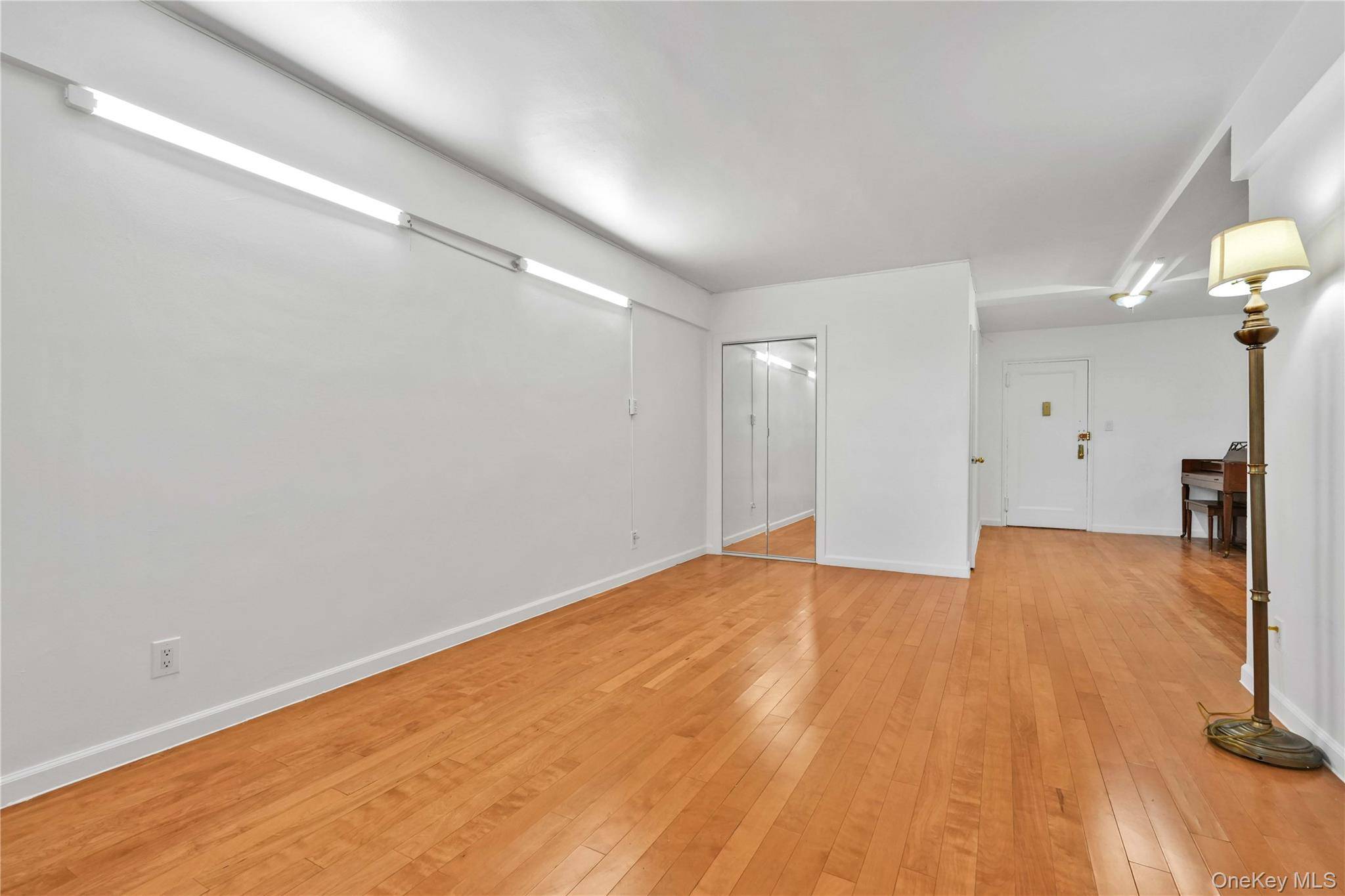 141-16 25th RD #2A, Flushing, NY 11354