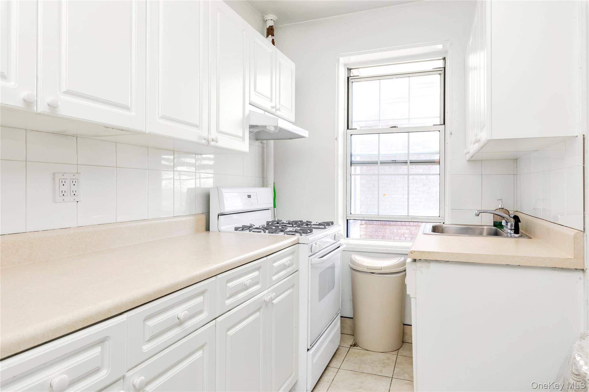 51-40 30th AVE #5B, Woodside, NY 11377