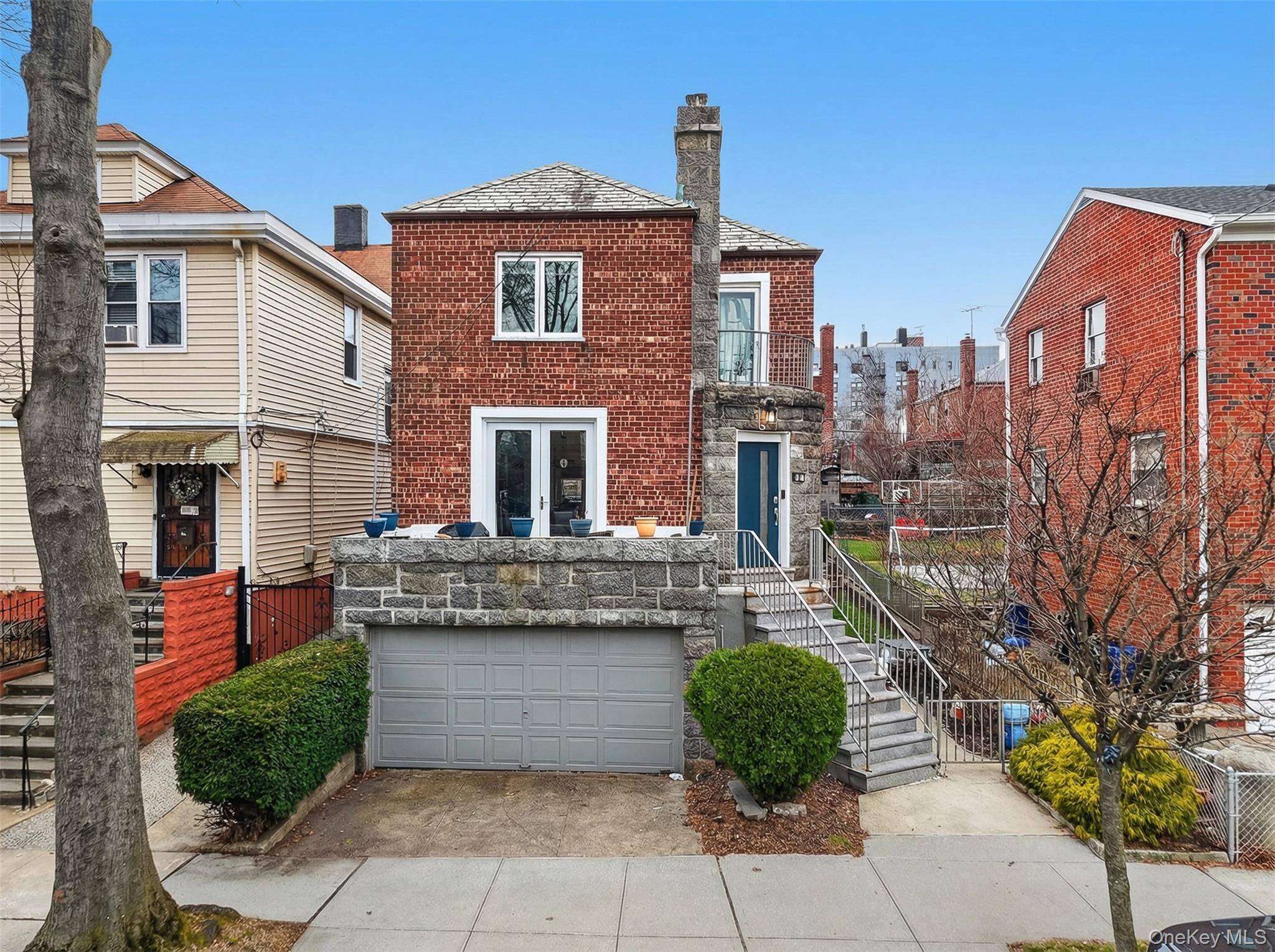 2033 Hering AVE, Bronx, NY 10461