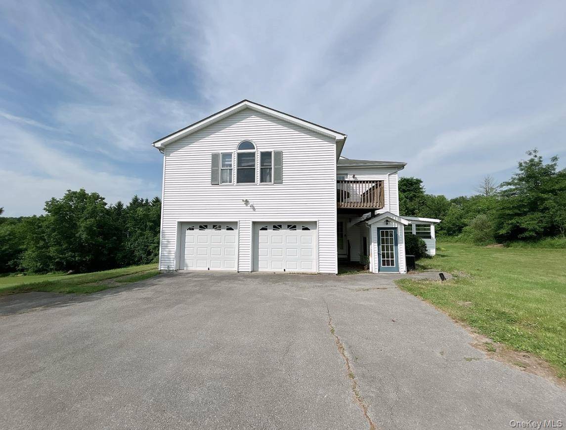 315 Arcadia RD, Goshen, NY 10924