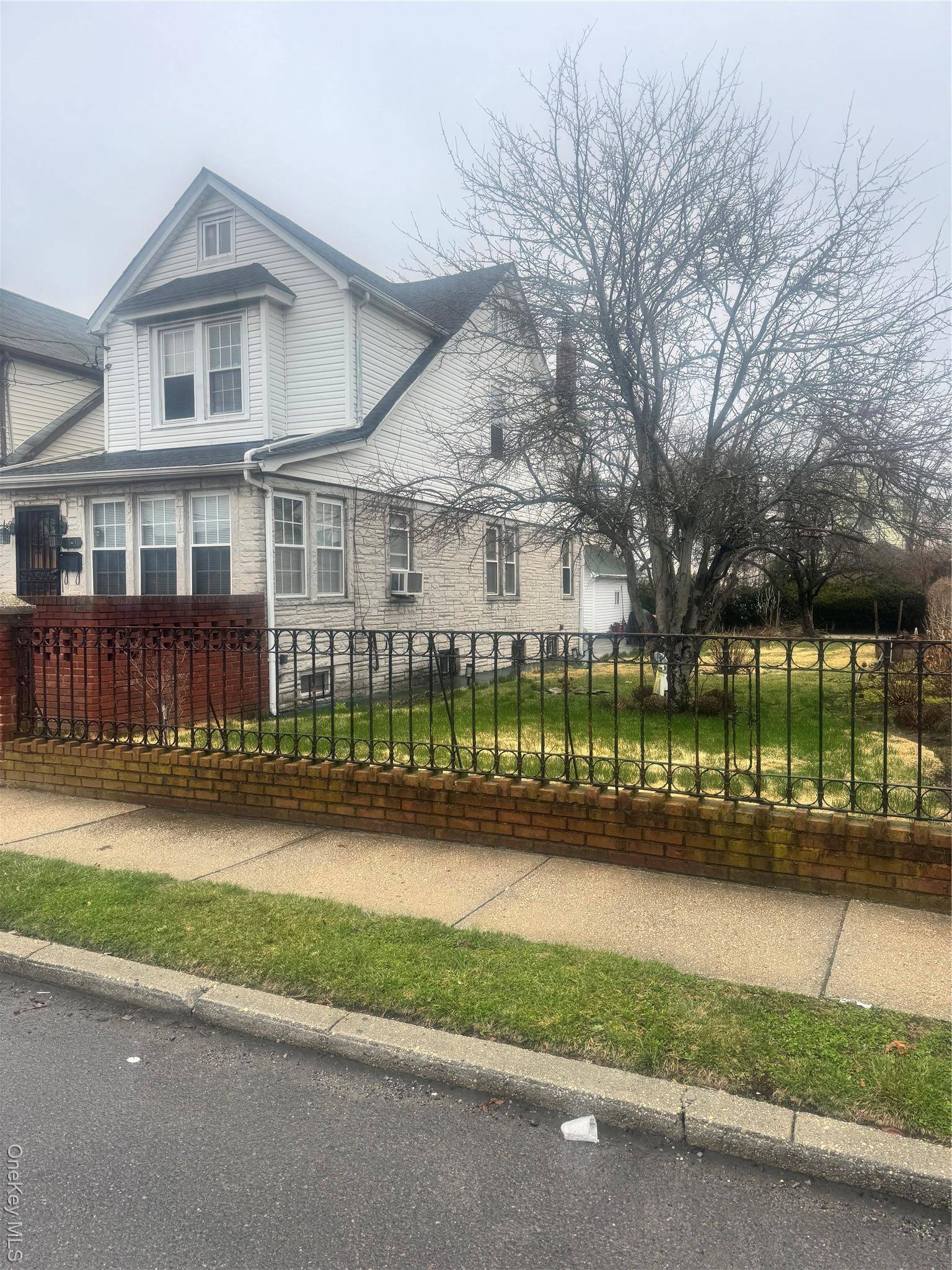11731 192nd ST, Saint Albans, NY 11412