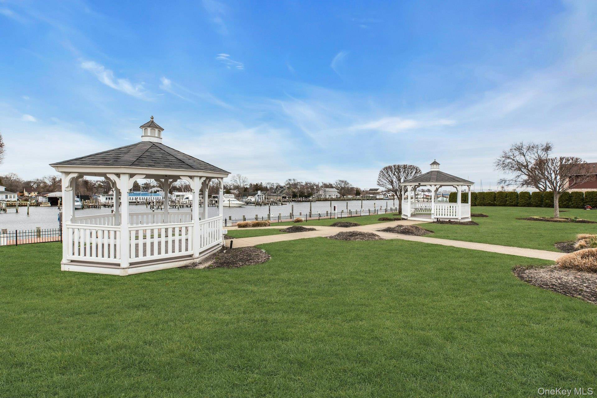 123 Jackie CT, Patchogue, NY 11772
