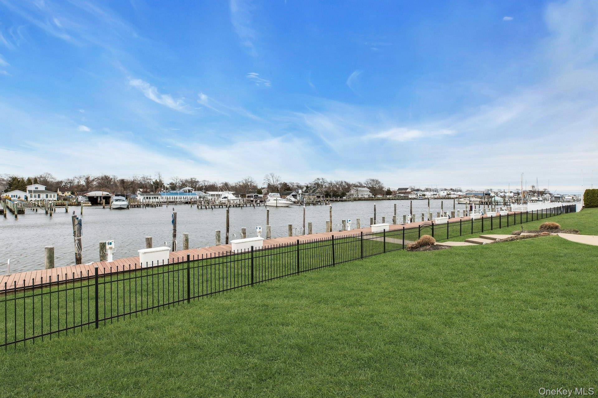 123 Jackie CT, Patchogue, NY 11772