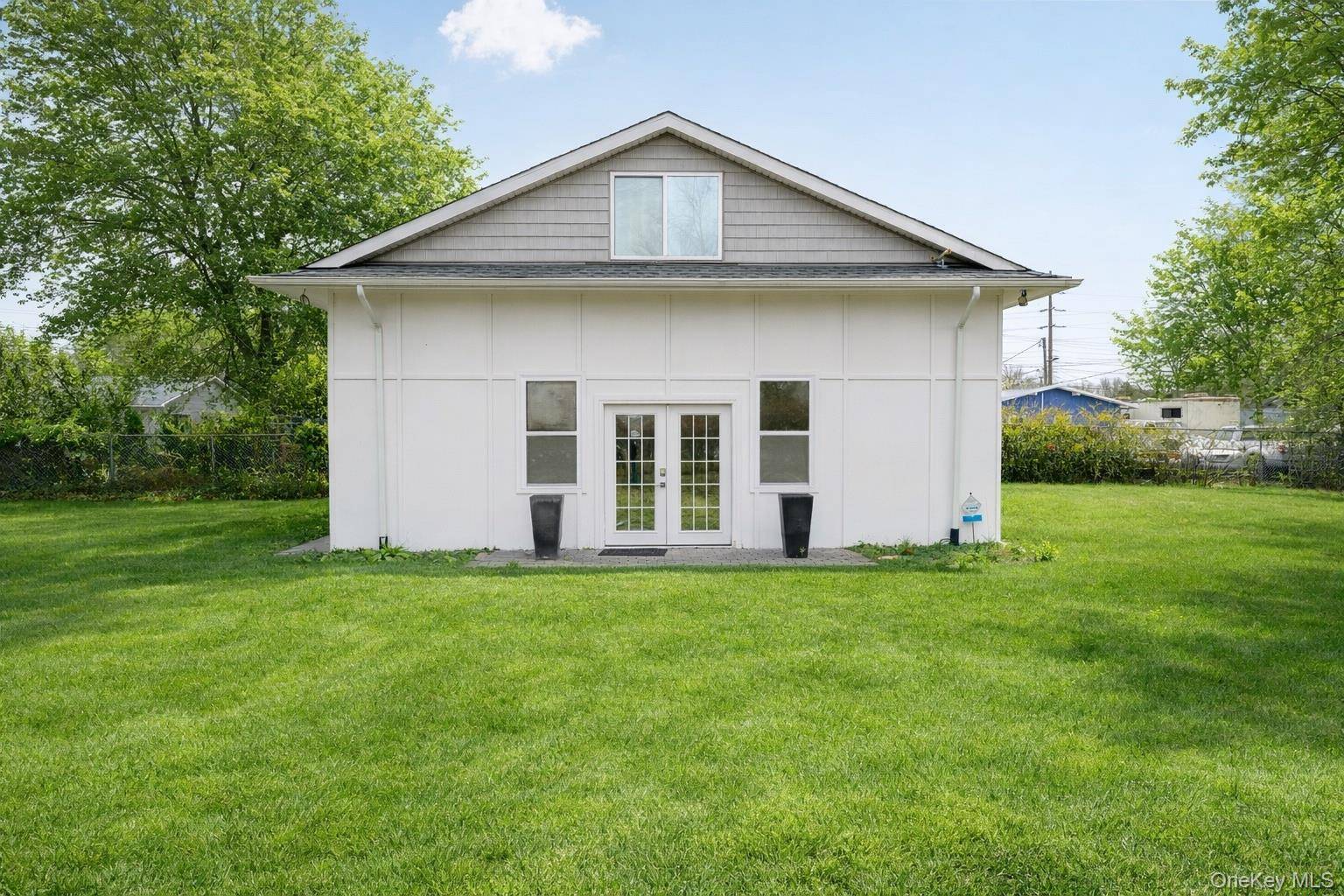1161 W Main ST, Riverhead, NY 11901