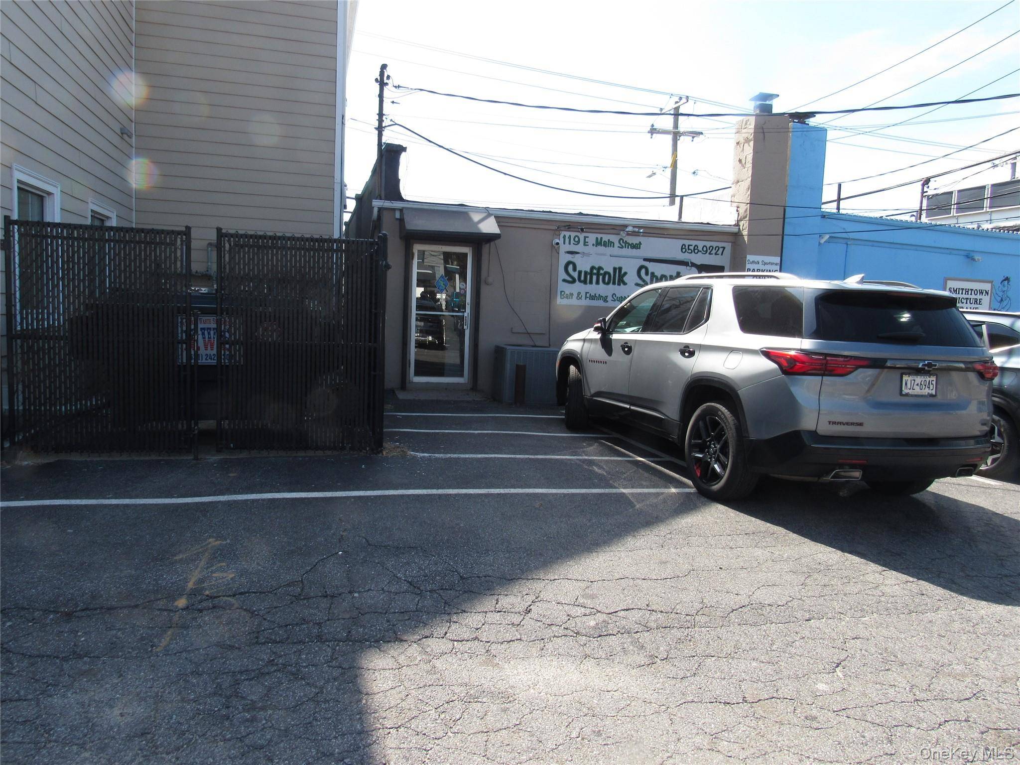 119 E main ST, Smithtown, NY 11787