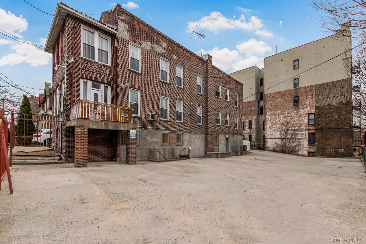 210 W 179th ST, Bronx, NY 10453