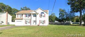 141 N 28 ST, Wheatley Heights, NY 11798