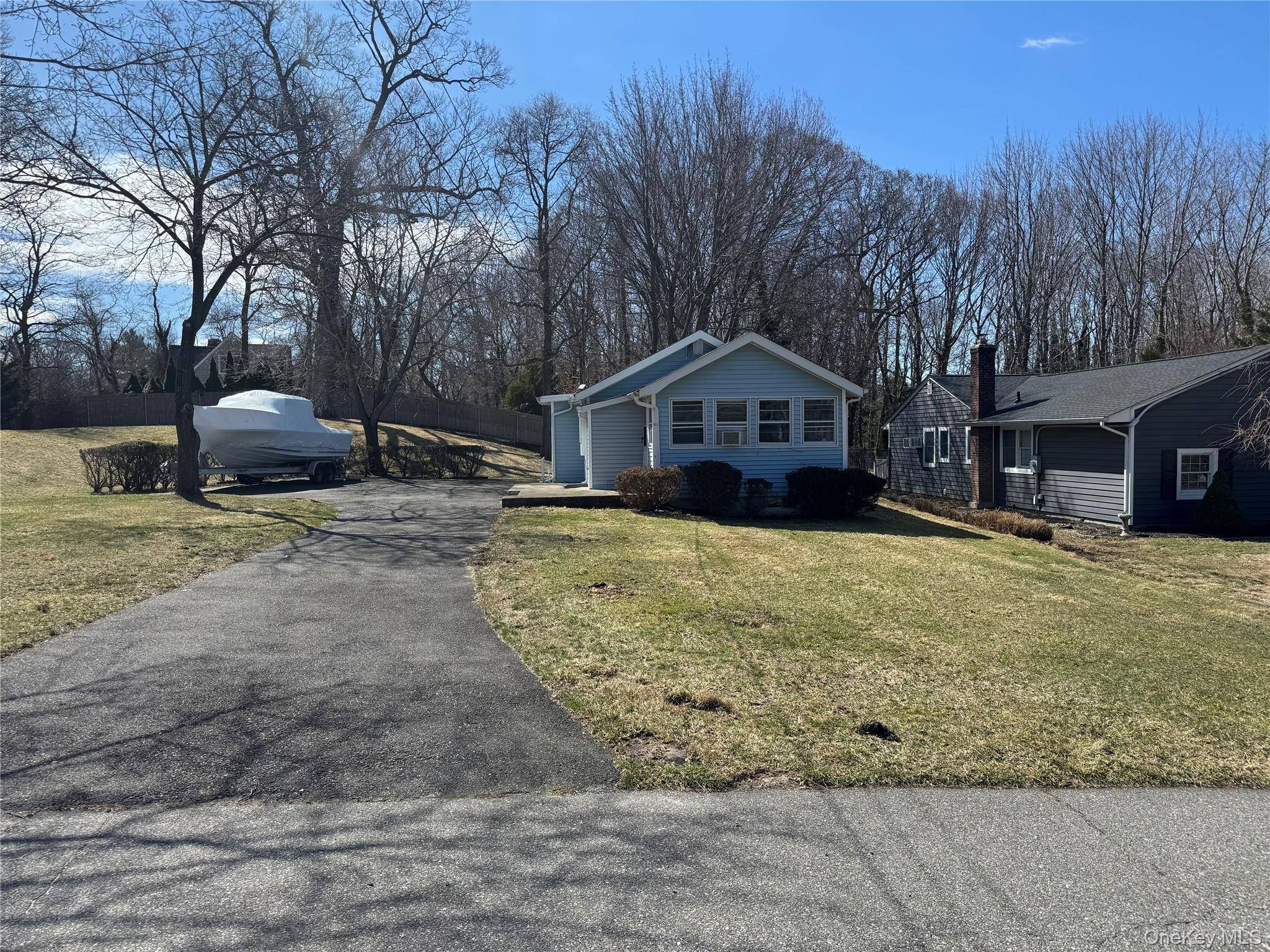 44 Cedar DR, Miller Place, NY 11764