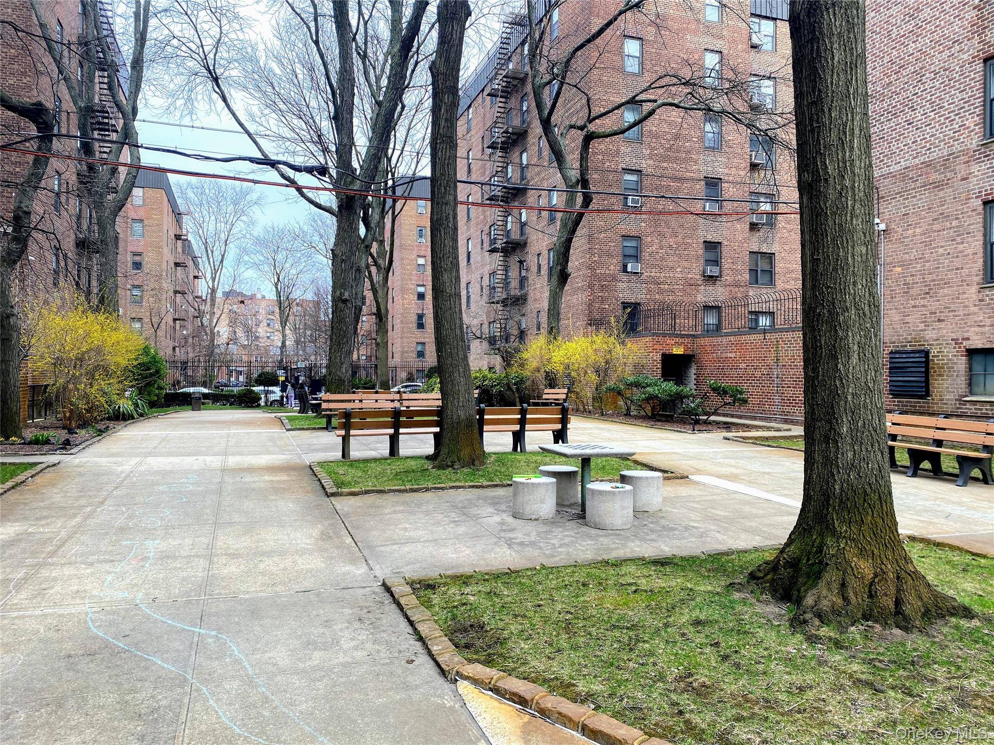 90-09 Northern BLVD #303, Jackson Heights, NY 11372