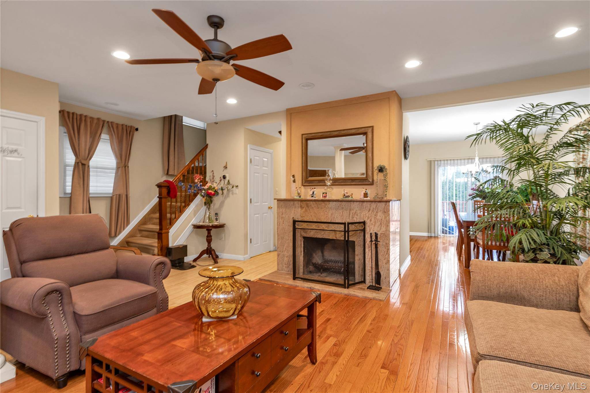 92-24 219th ST, Queens Village, NY 11428