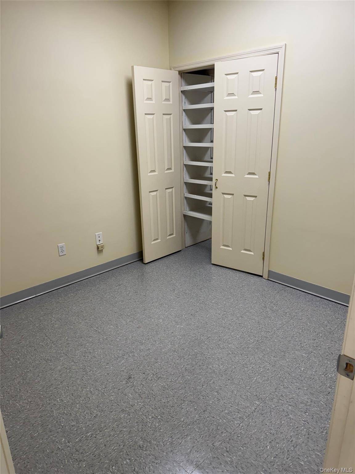 3121 US Route 9w #104, New Windsor, NY 12553