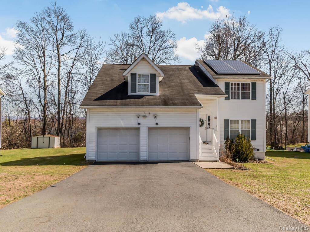35 Dogwood DR, Middletown, NY 10940