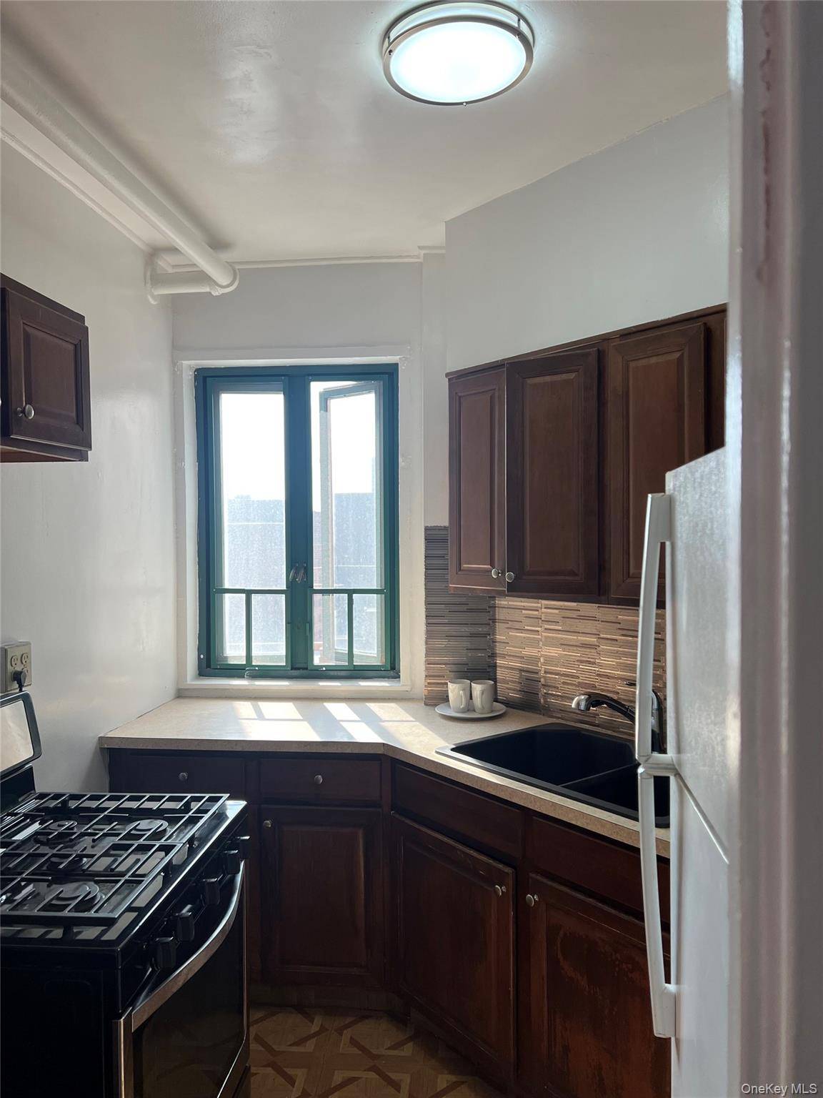 1604 Metropolitan AVE #12A, Bronx, NY 10462