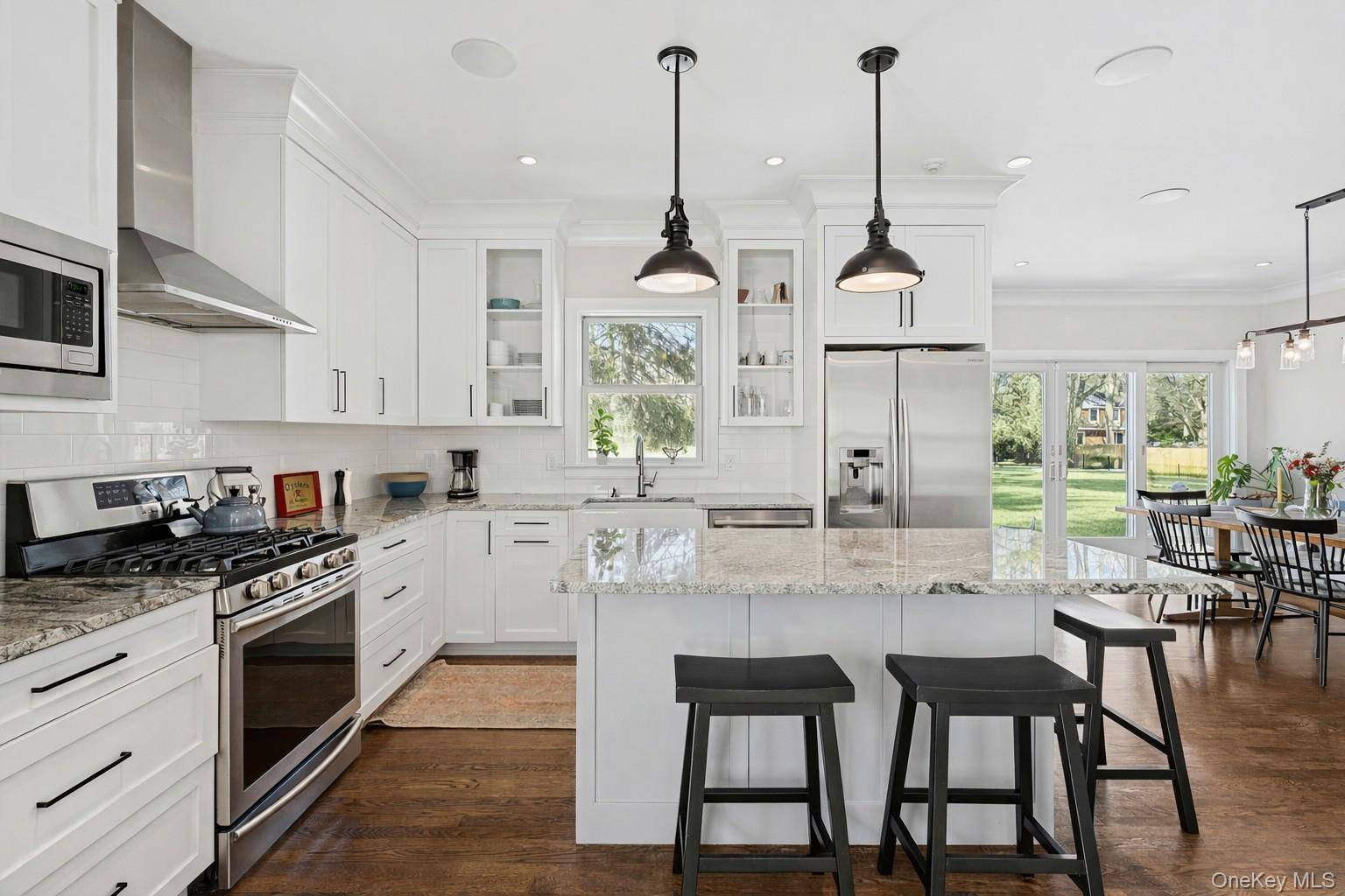 134A Montauk HWY, Westhampton, NY 11977