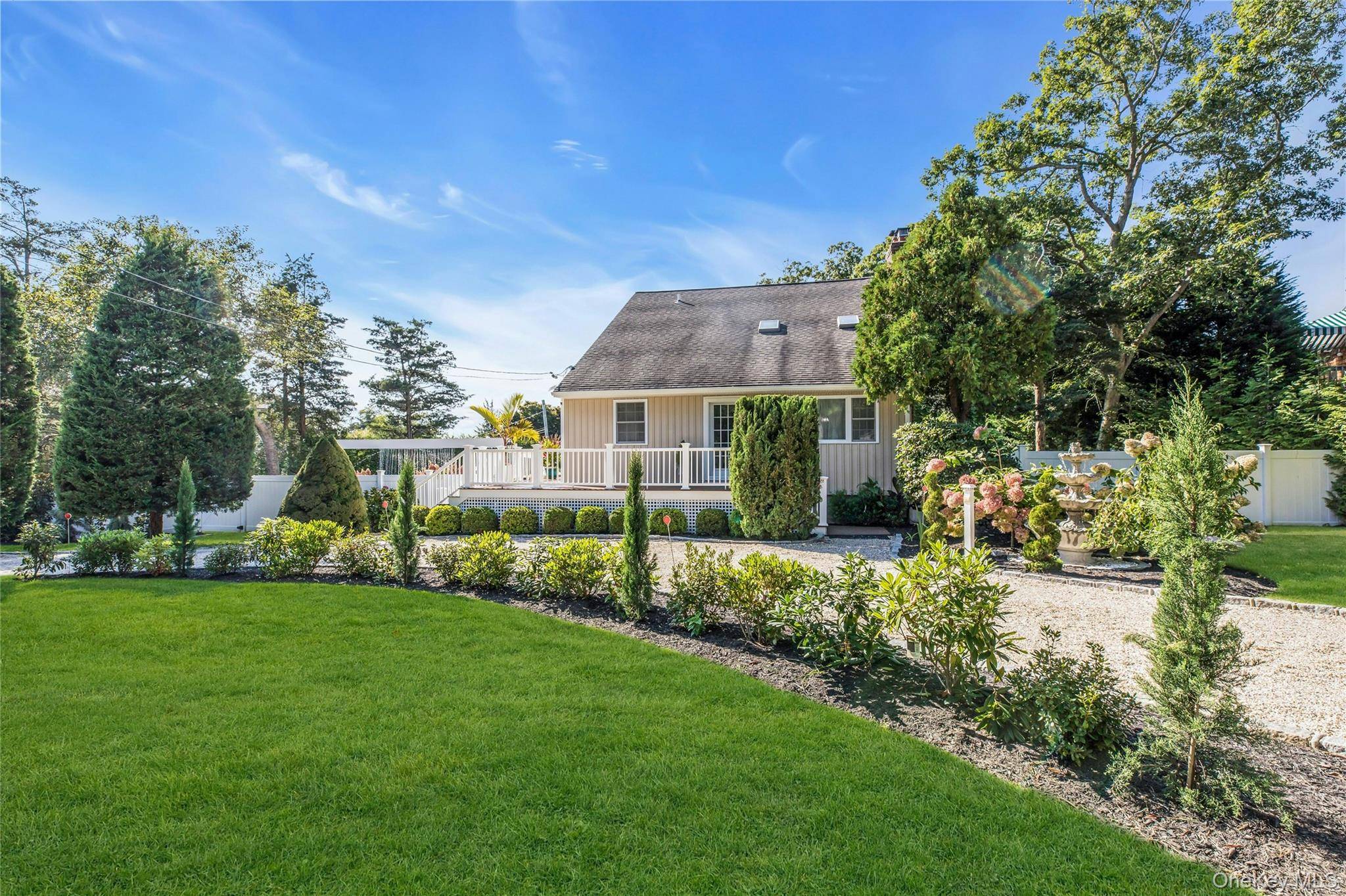 35 Grant BLVD, Hampton Bays, NY 11946