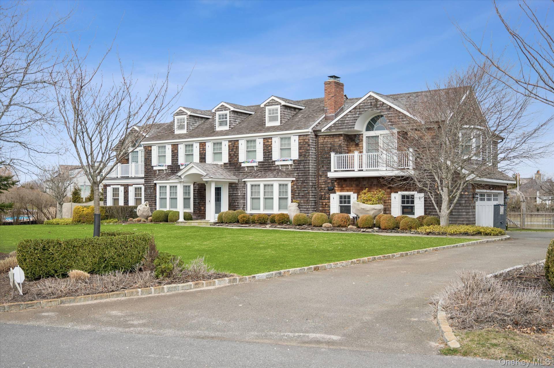 26 Odgen LN, Quogue, NY 11959
