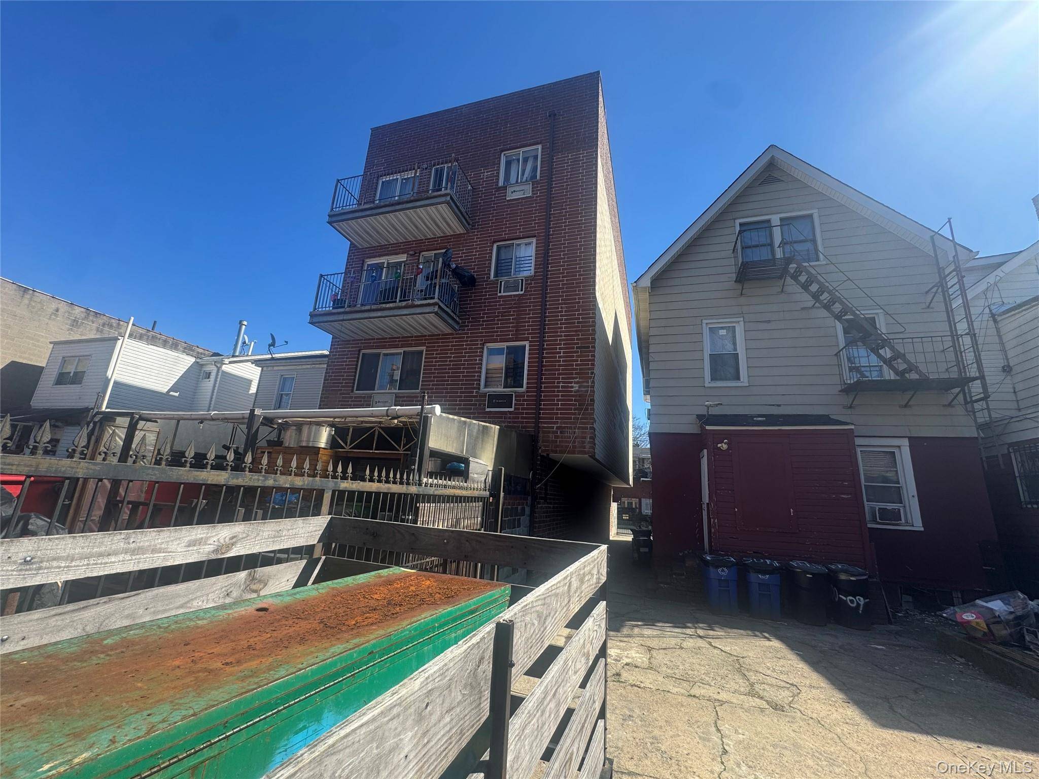 100-11 40th RD, Corona, NY 11368