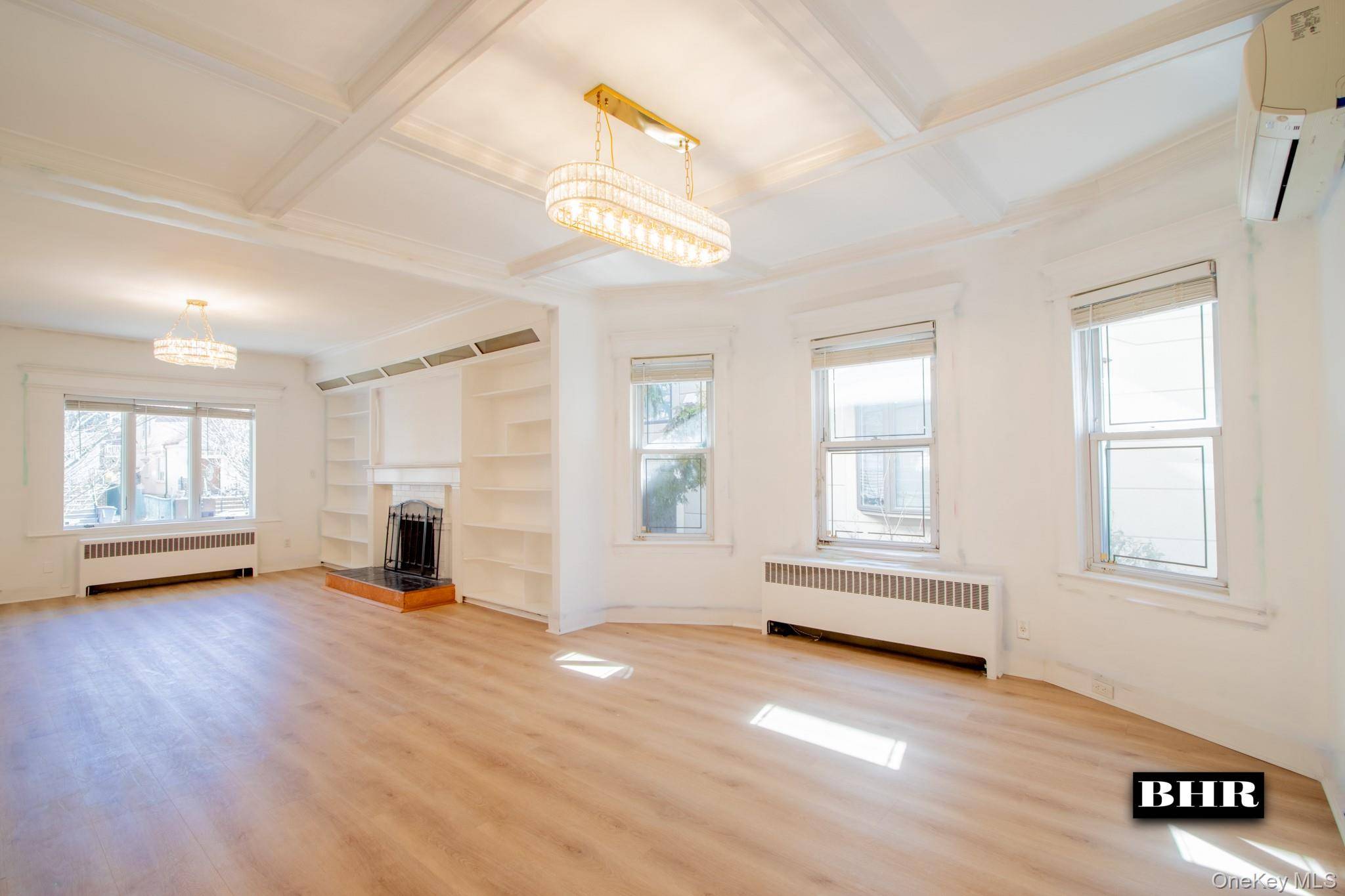 154 Beaumont ST, Brooklyn, NY 11235