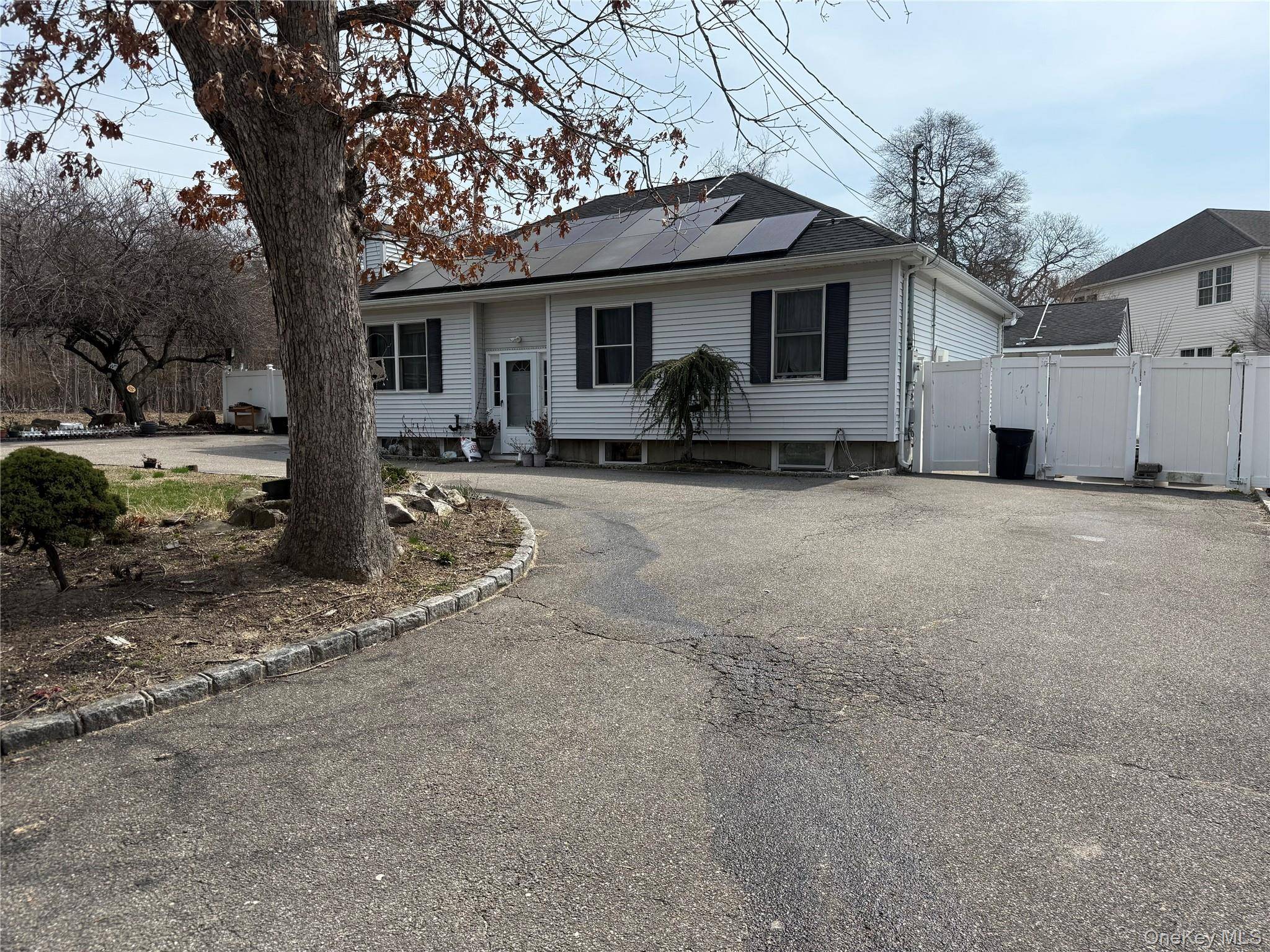 2 1st ST, Coram, NY 11727