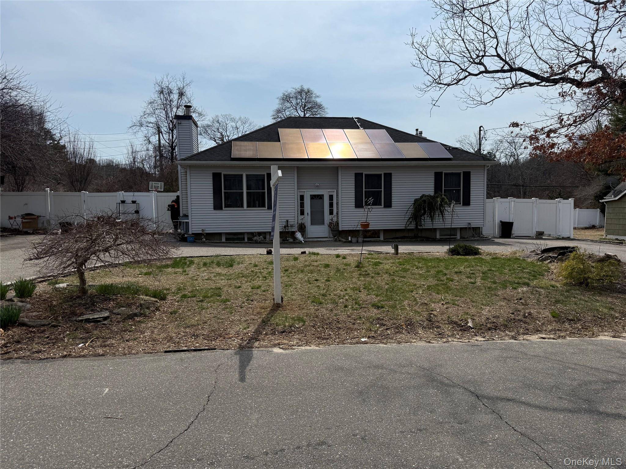 2 1st ST, Coram, NY 11727