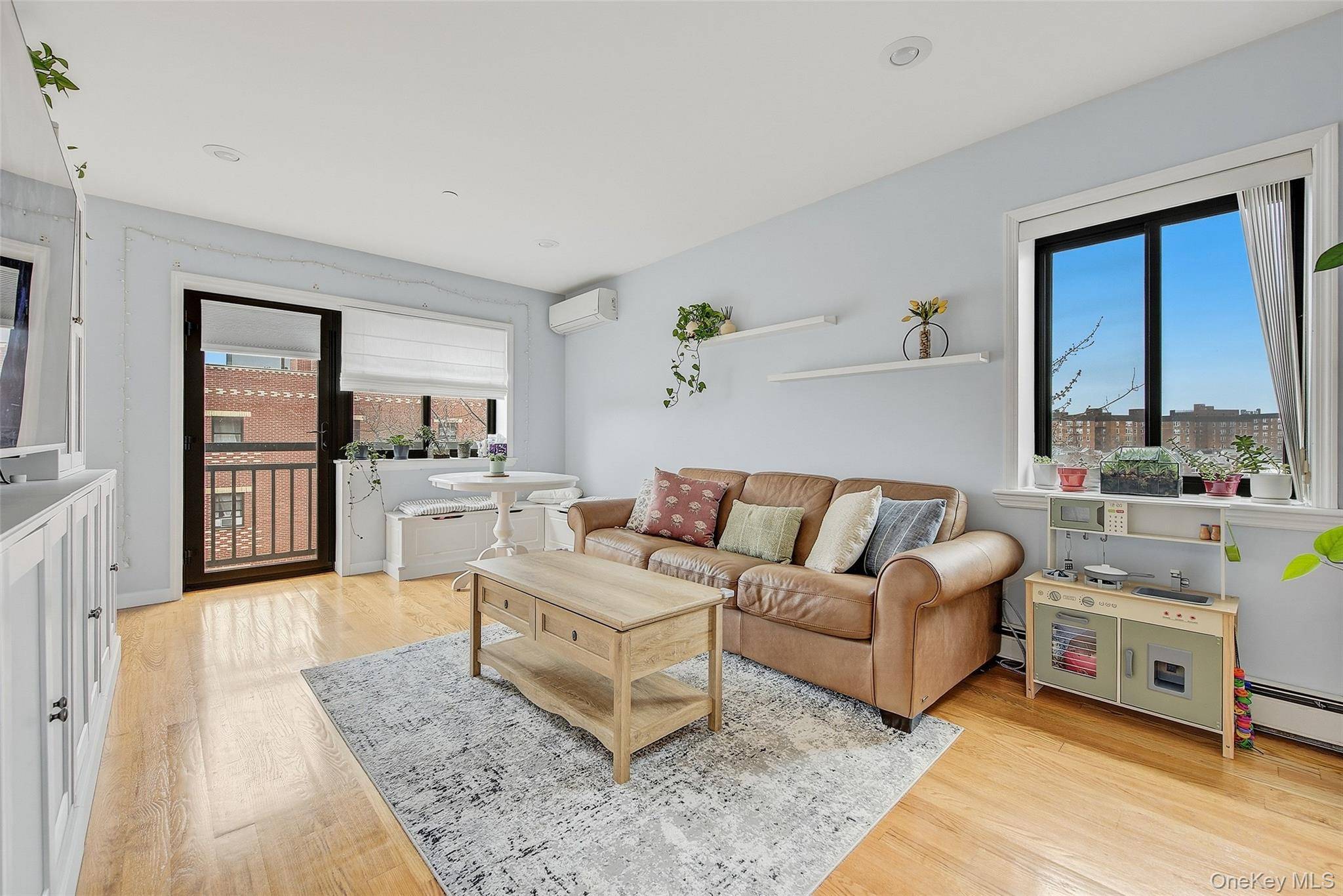 84-05 Queens BLVD #5C, Elmhurst, NY 11373