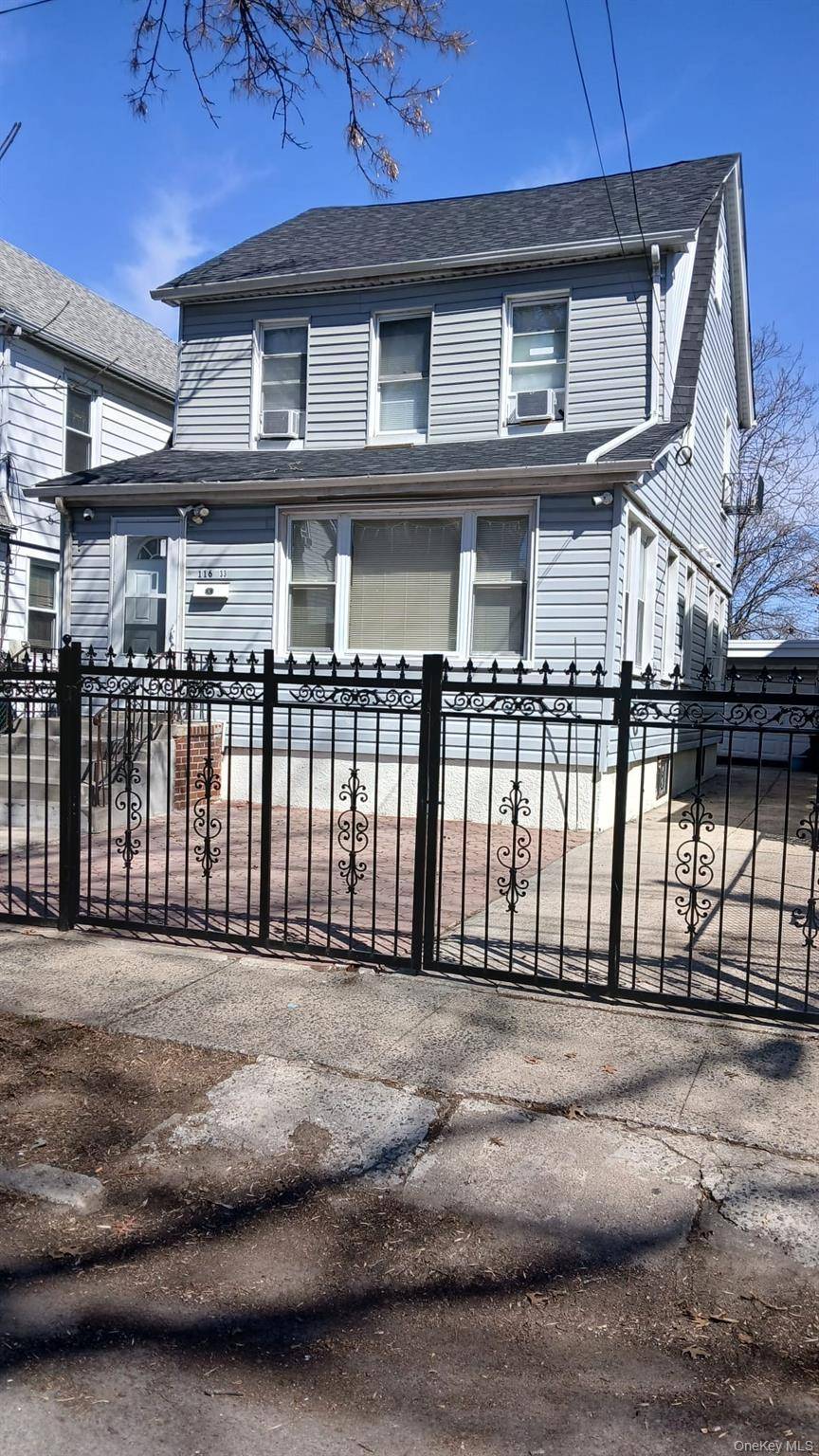 11633 198 Th ST, Saint Albans, NY 11412