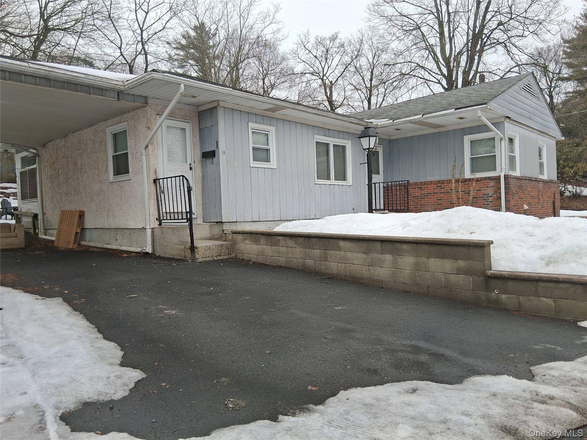 18 York Avenue, Highland Falls, NY 12701