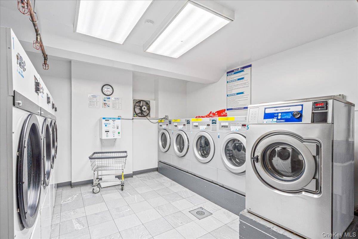 14215 Franklin AVE #3A, Flushing, NY 11355