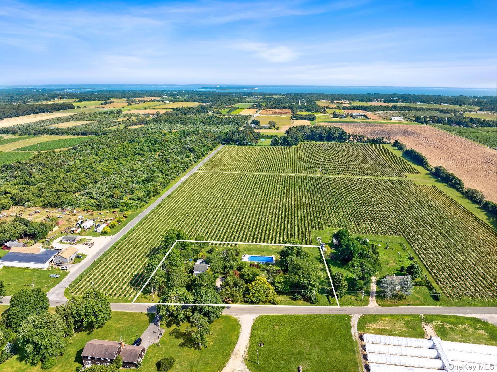 2600 Oregon RD, Mattituck, NY 11952