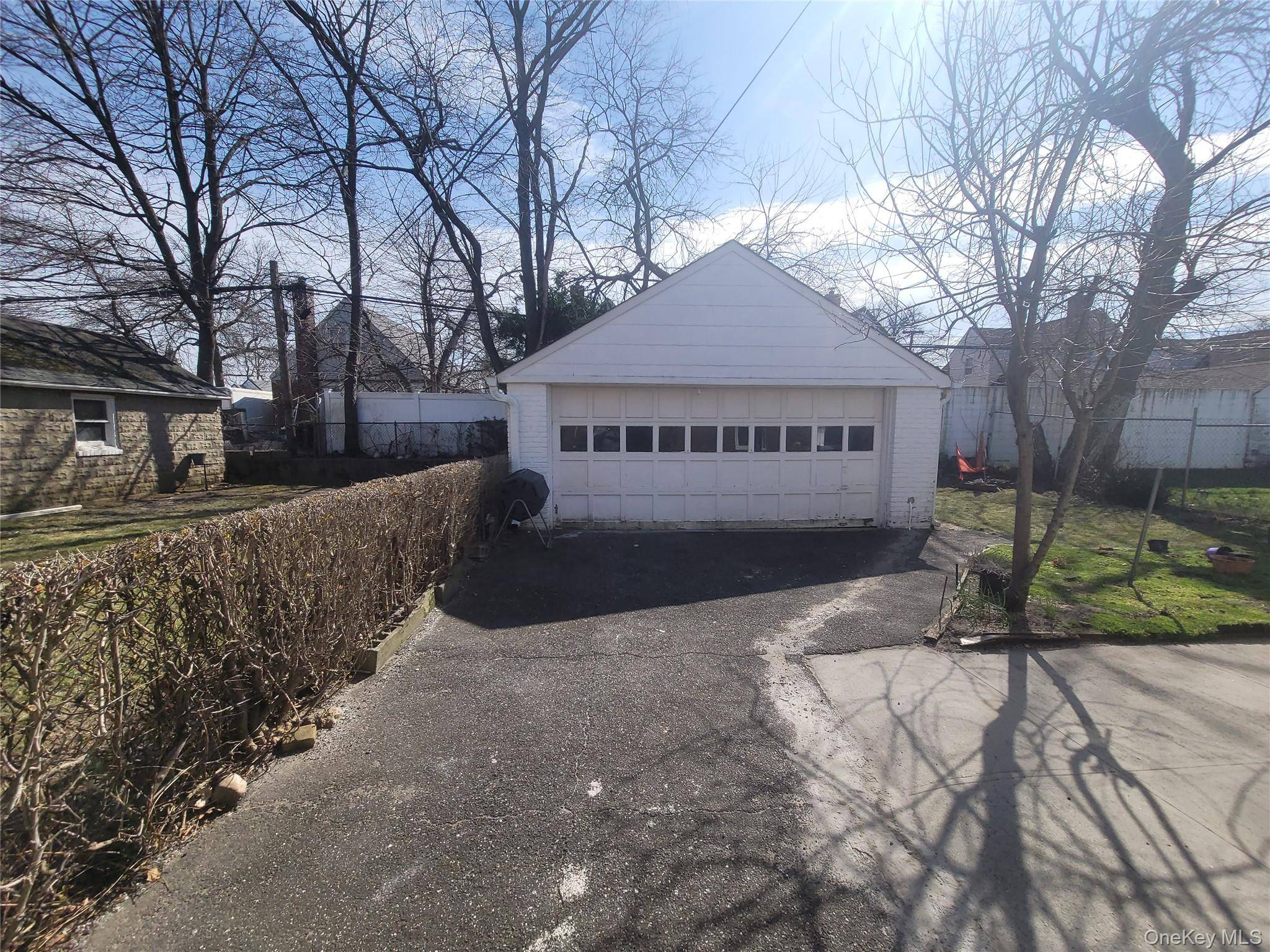 22726 113th DR, Queens Village, NY 11429