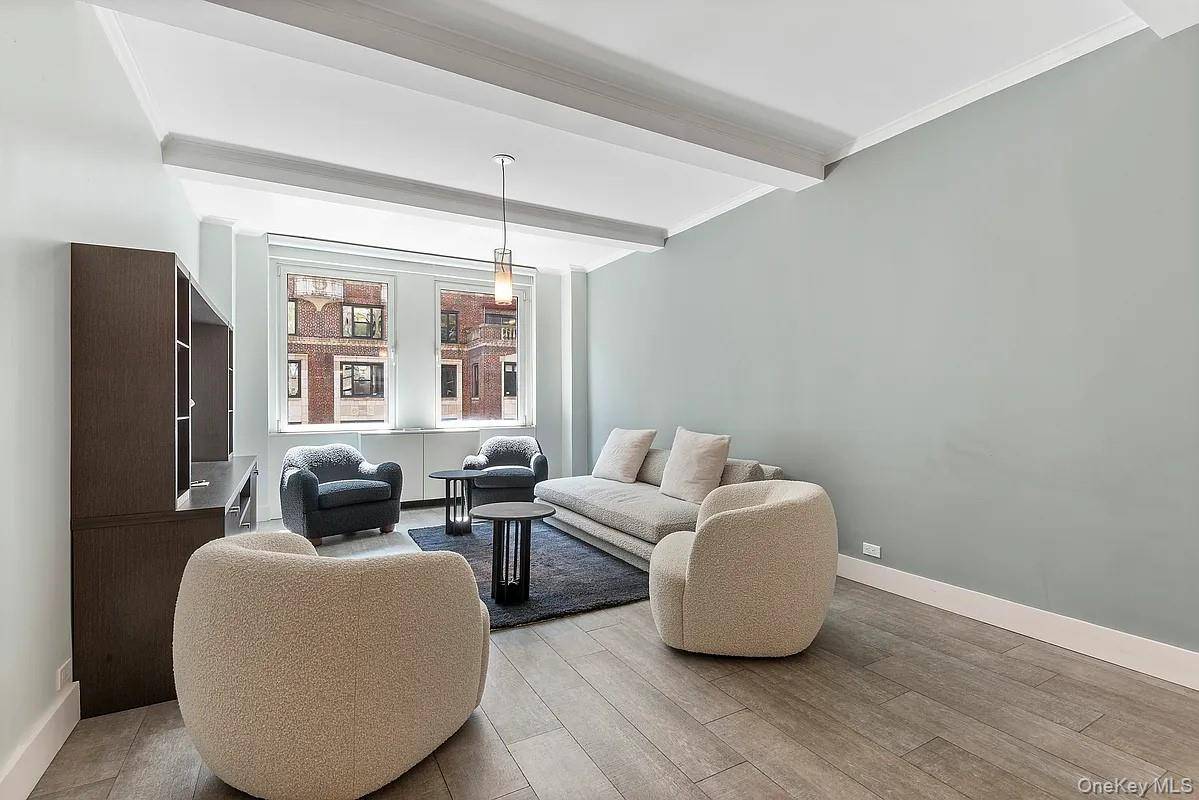 111 East 56th Street #1102, New York (manhattan), NY 10022