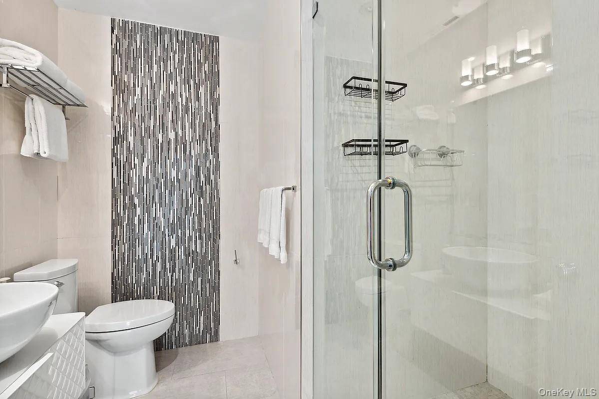 111 East 56th Street #1102, New York (manhattan), NY 10022