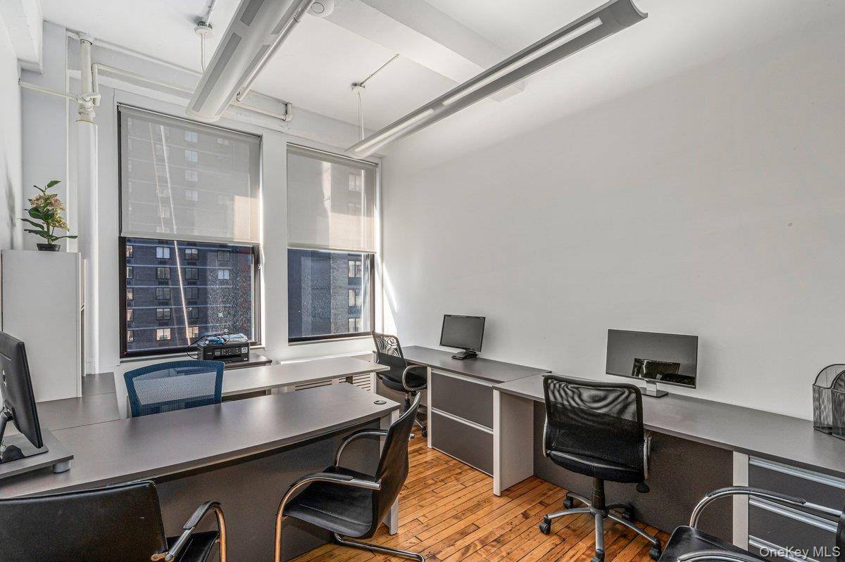 115 W 29th Street #809, New York (manhattan), NY 10001