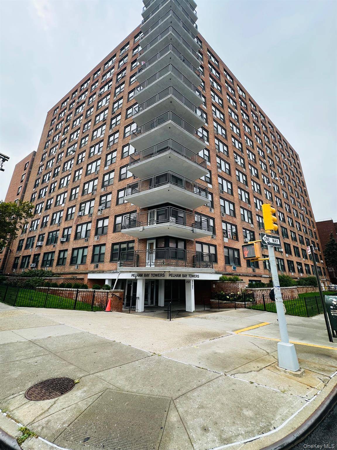 3121 middletown Road #4K, Bronx, NY 10461