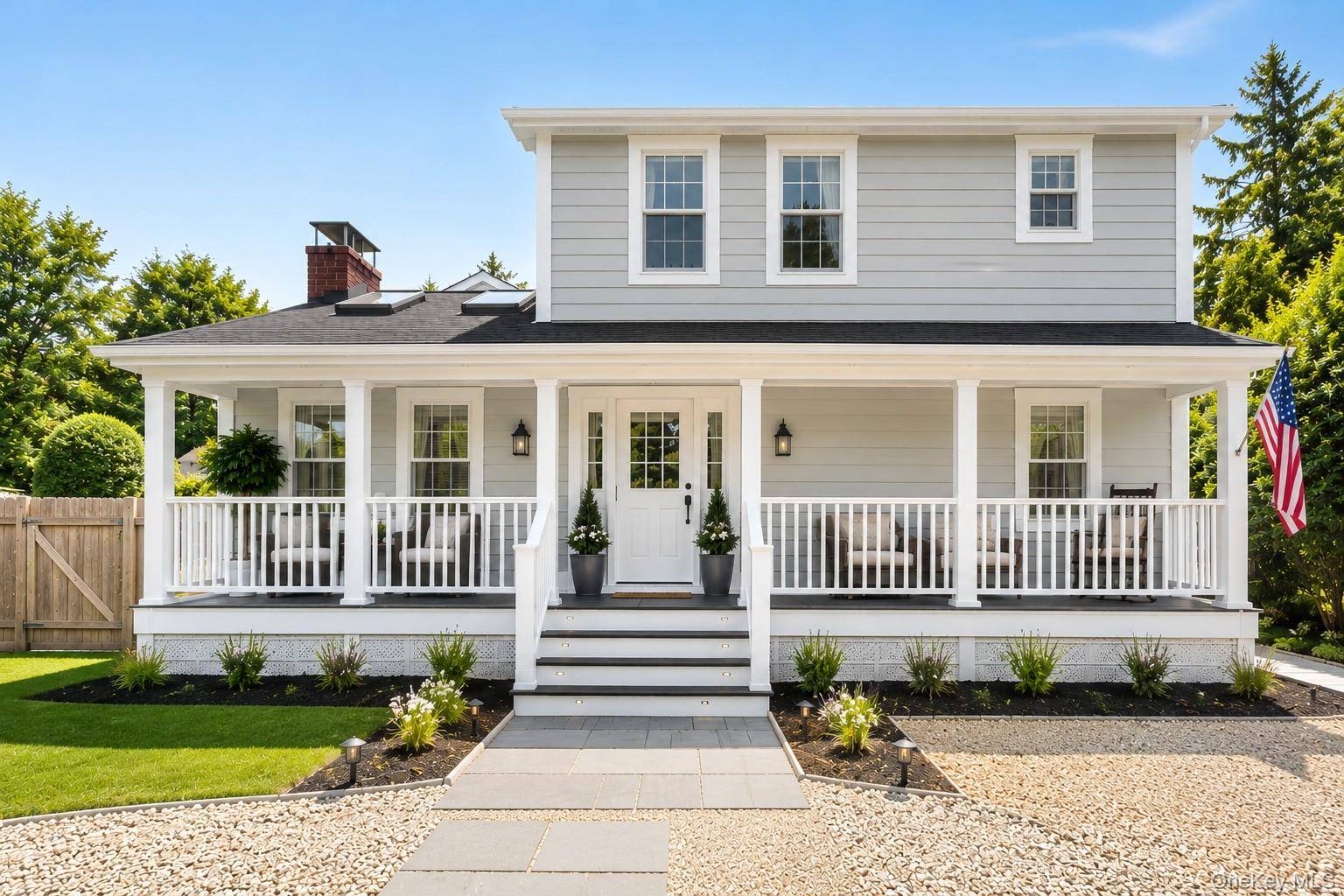 22 Peninsula DR, Sag Harbor, NY 11963