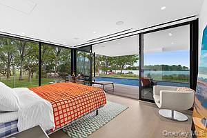 1080 Springs Fireplace RD, East Hampton, NY 11937