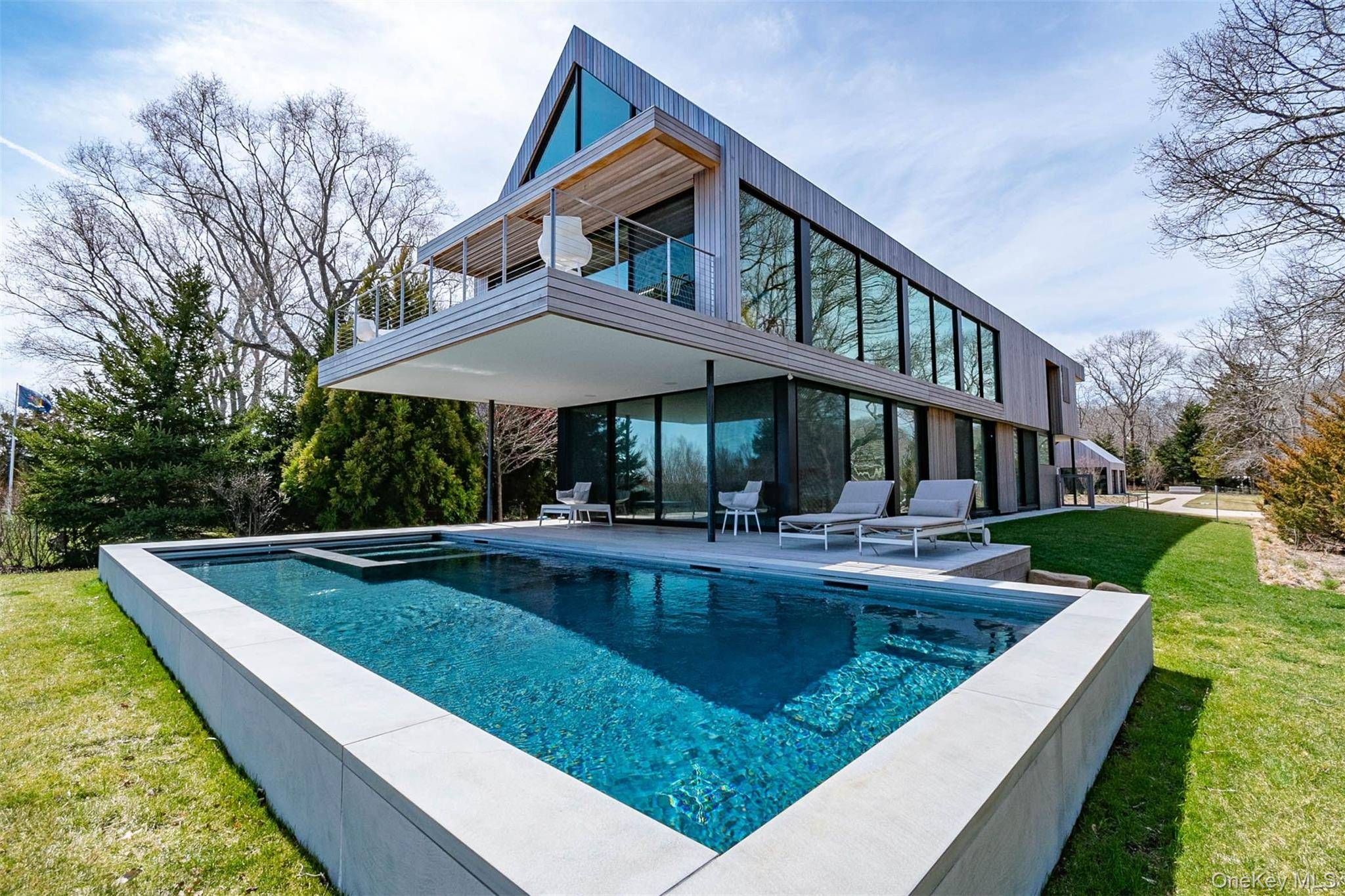 1080 Springs Fireplace RD, East Hampton, NY 11937