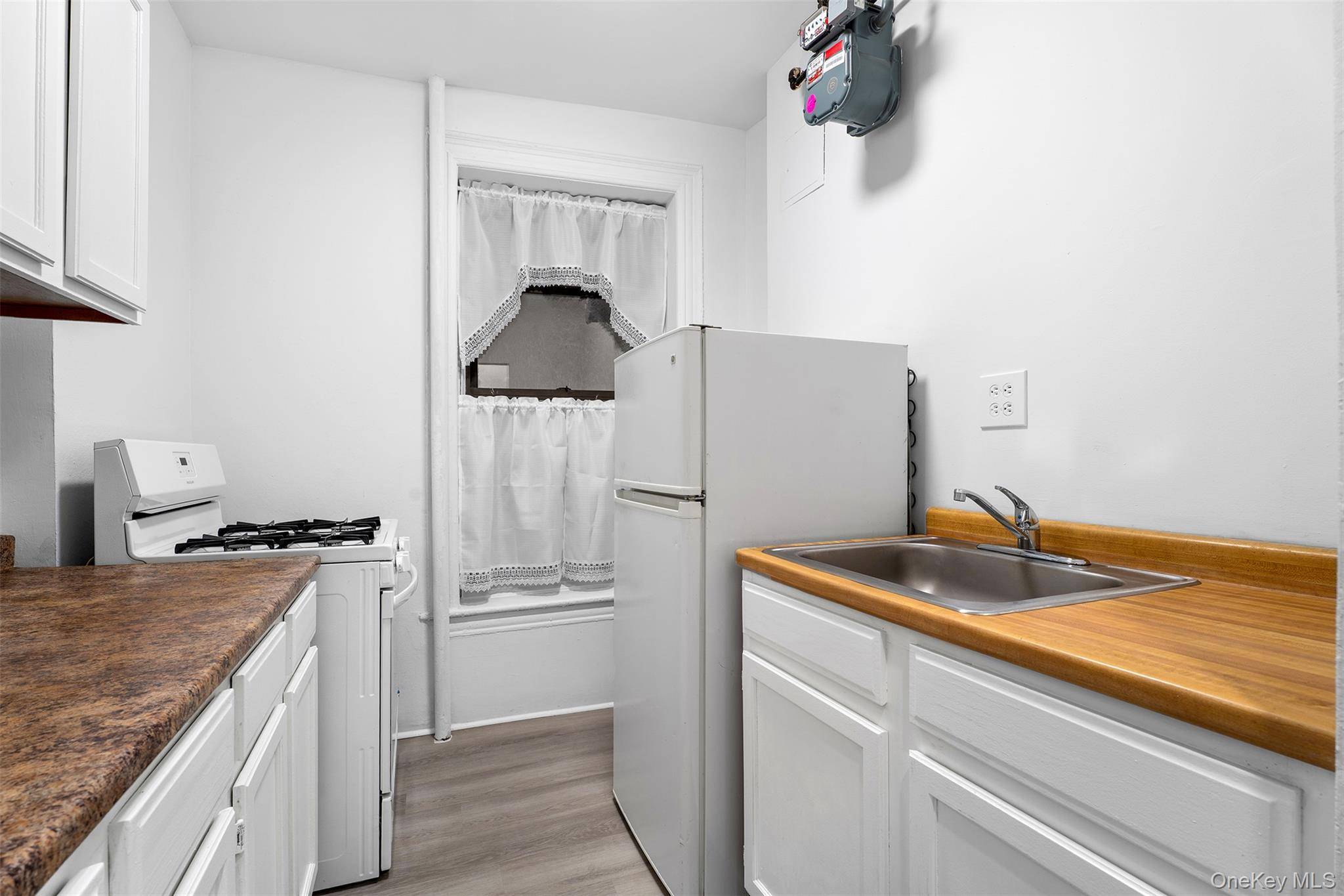 246 E 51st ST #8, New York (manhattan), NY 10022
