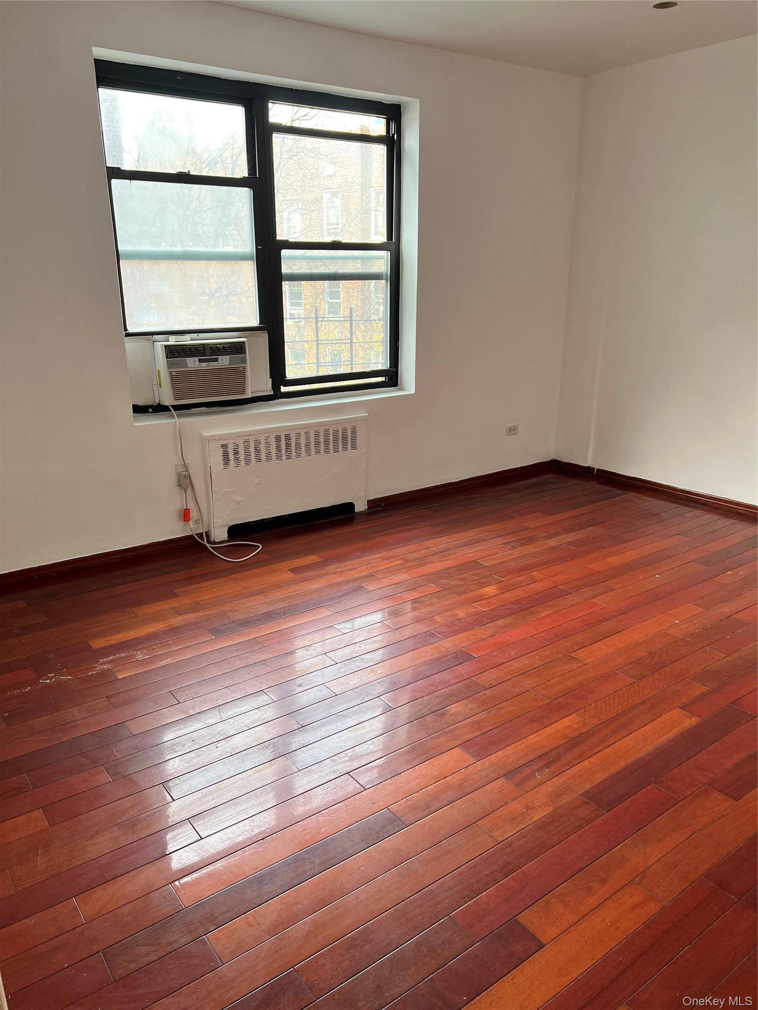44-21 Macnish ST #6D, Elmhurst, NY 11373
