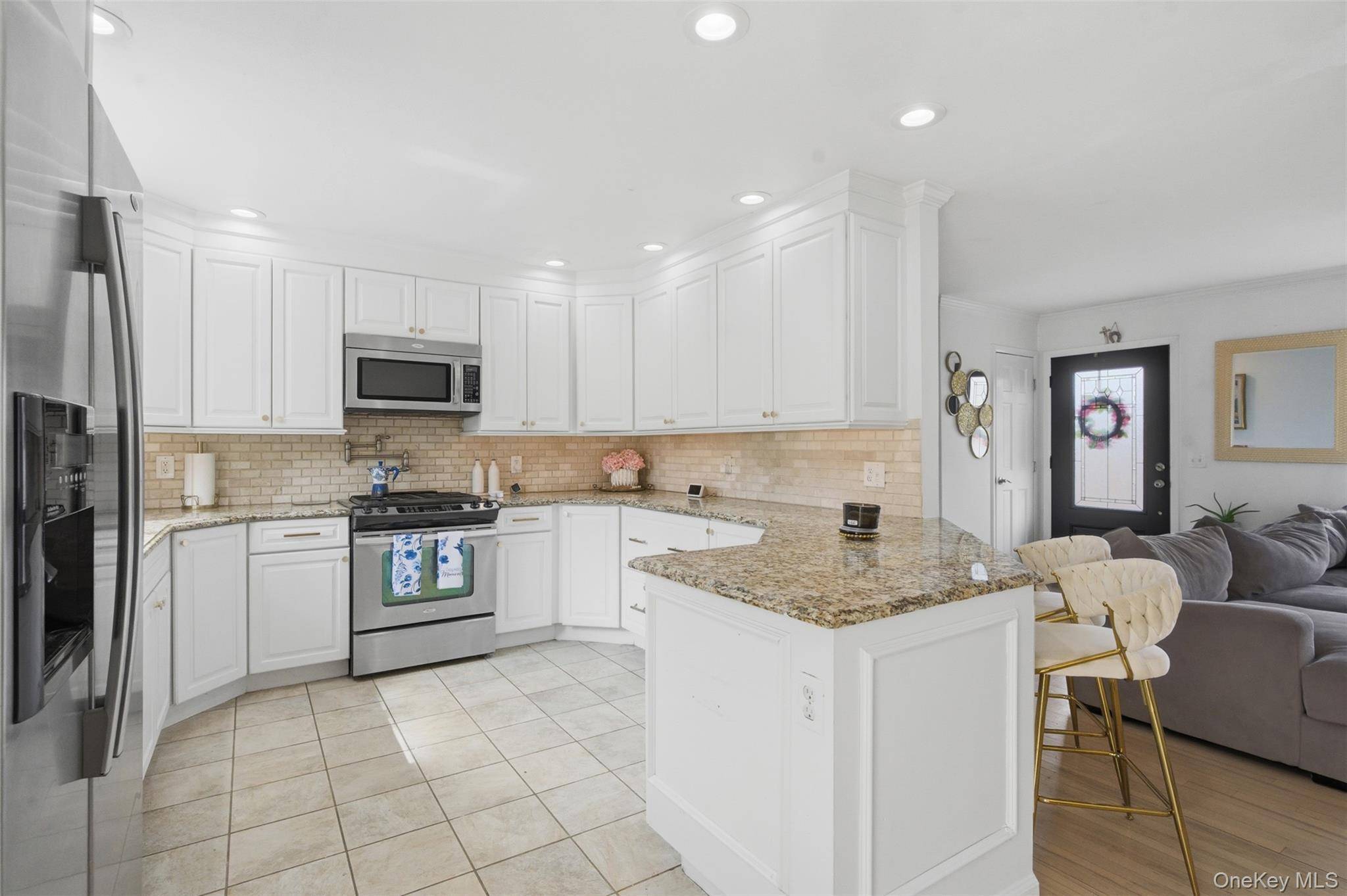 2 Olympus RD, Highland Mills, NY 10930