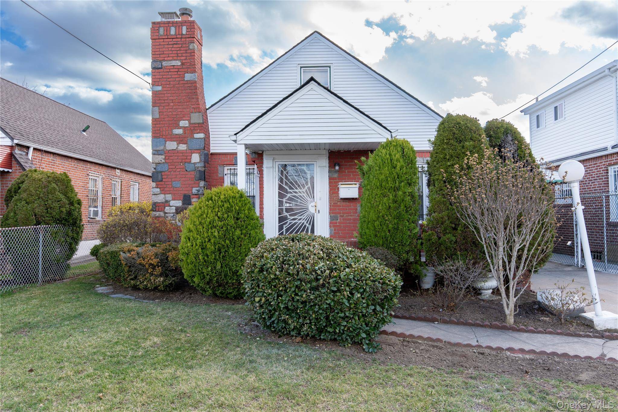 21908 118th AVE, Cambria Heights, NY 11411