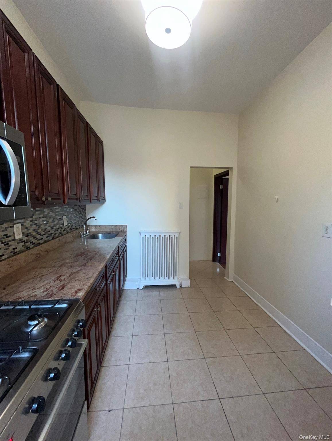 50 Main ST #3R, Yonkers, NY 10701